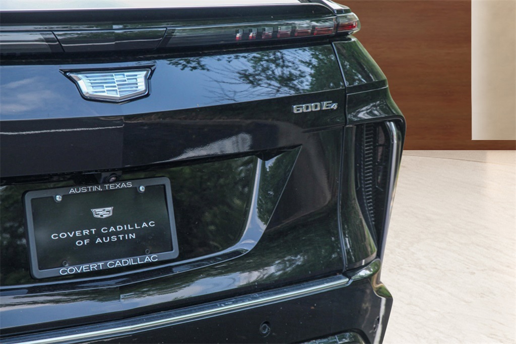 Vehicle image 24 of 26
