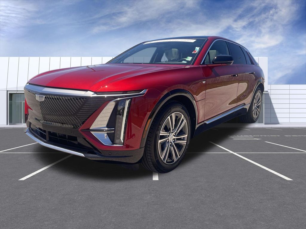 2025 Cadillac LYRIQ Luxury Image 1 of 44