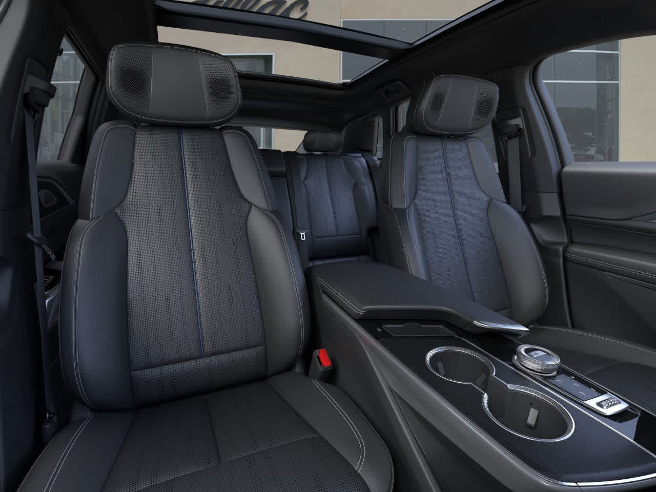 2025 Cadillac LYRIQ Luxury Image 13 of 24