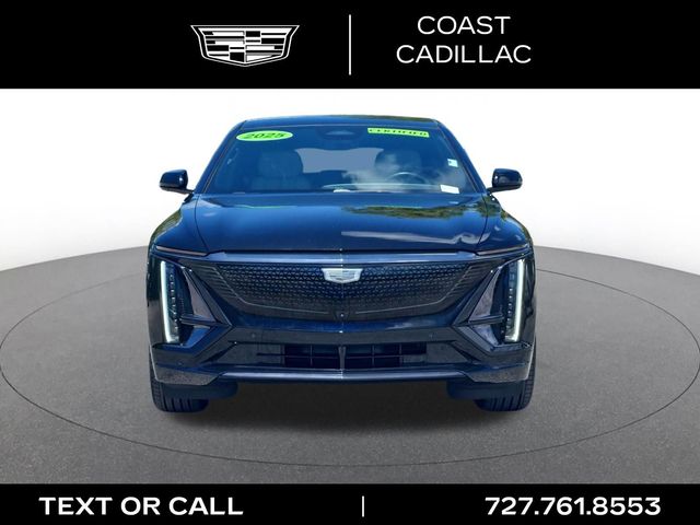 2025 Cadillac LYRIQ Sport Image 2 of 33