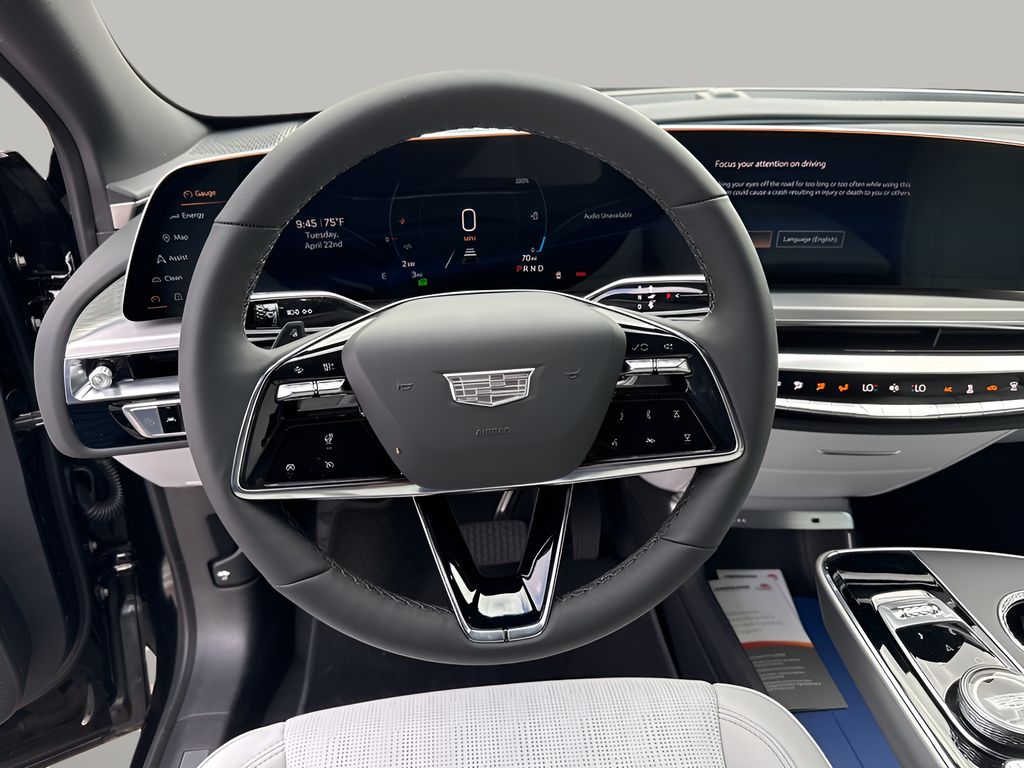 Vehicle image 21 of 41