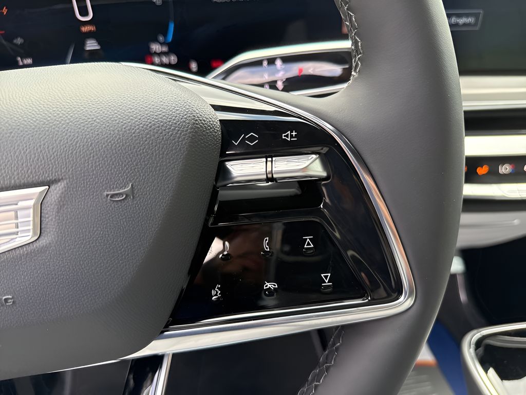 Vehicle image 23 of 41