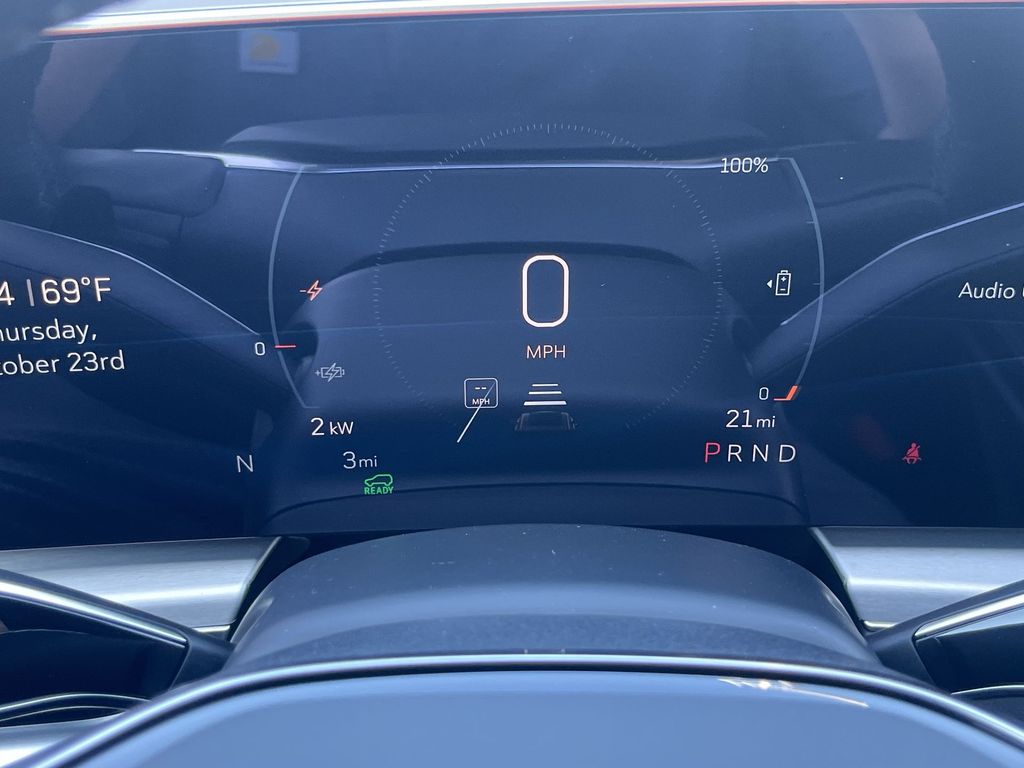 2025 Cadillac LYRIQ Sport Image 13 of 28