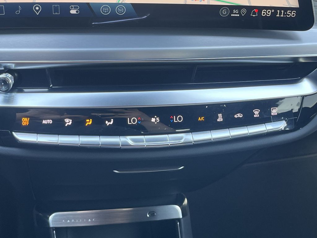 2025 Cadillac LYRIQ Sport Image 21 of 28