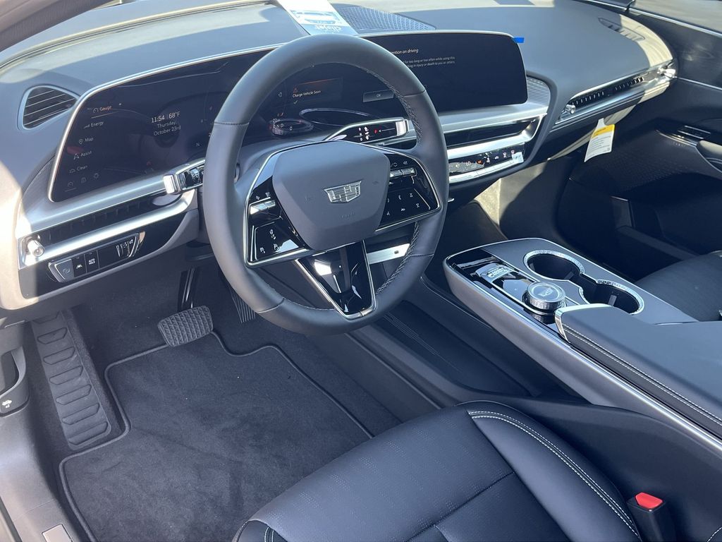 2025 Cadillac LYRIQ Sport Image 10 of 28