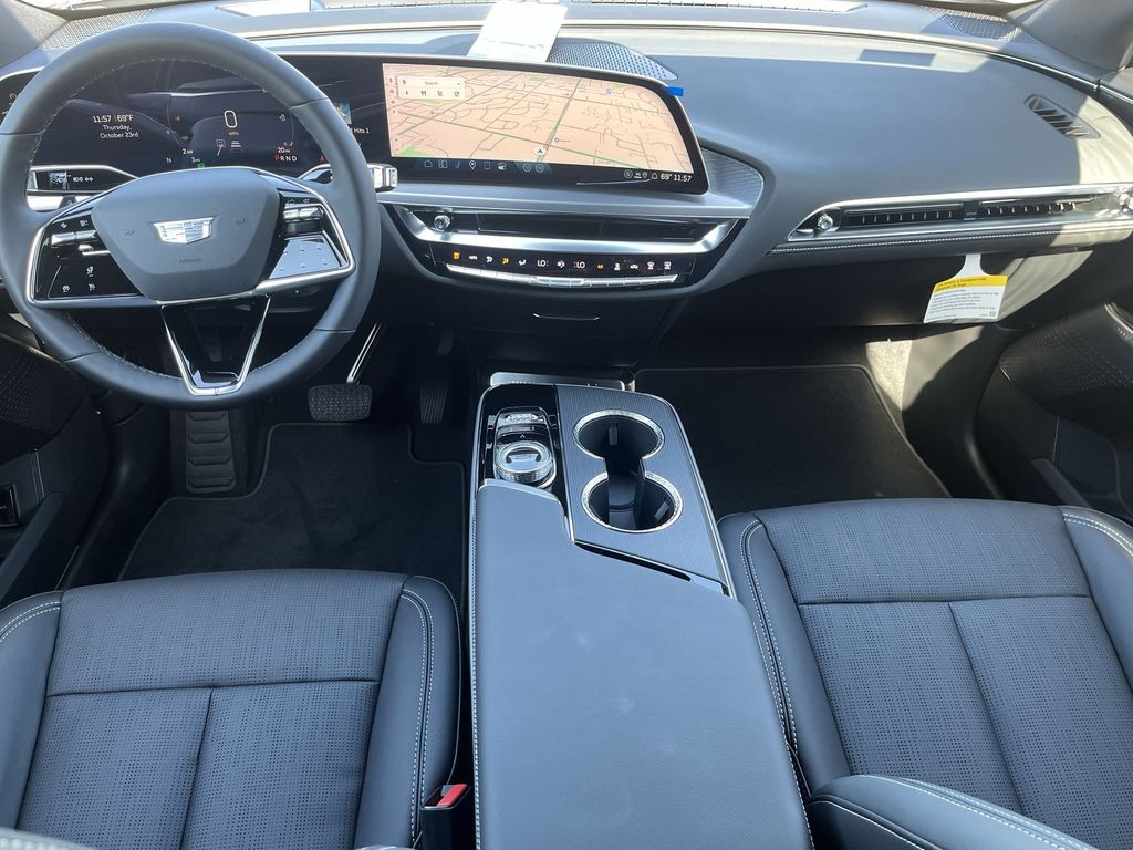 2025 Cadillac LYRIQ Sport Image 9 of 28