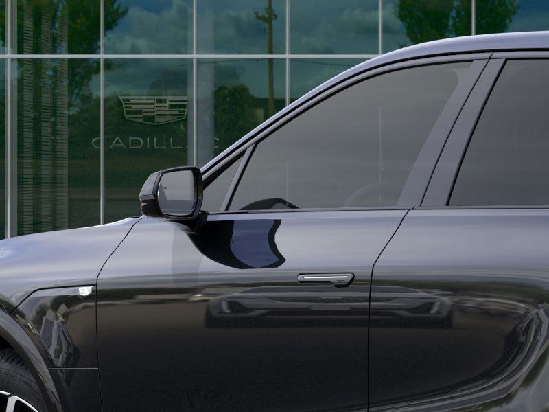 Vehicle image 13 of 26