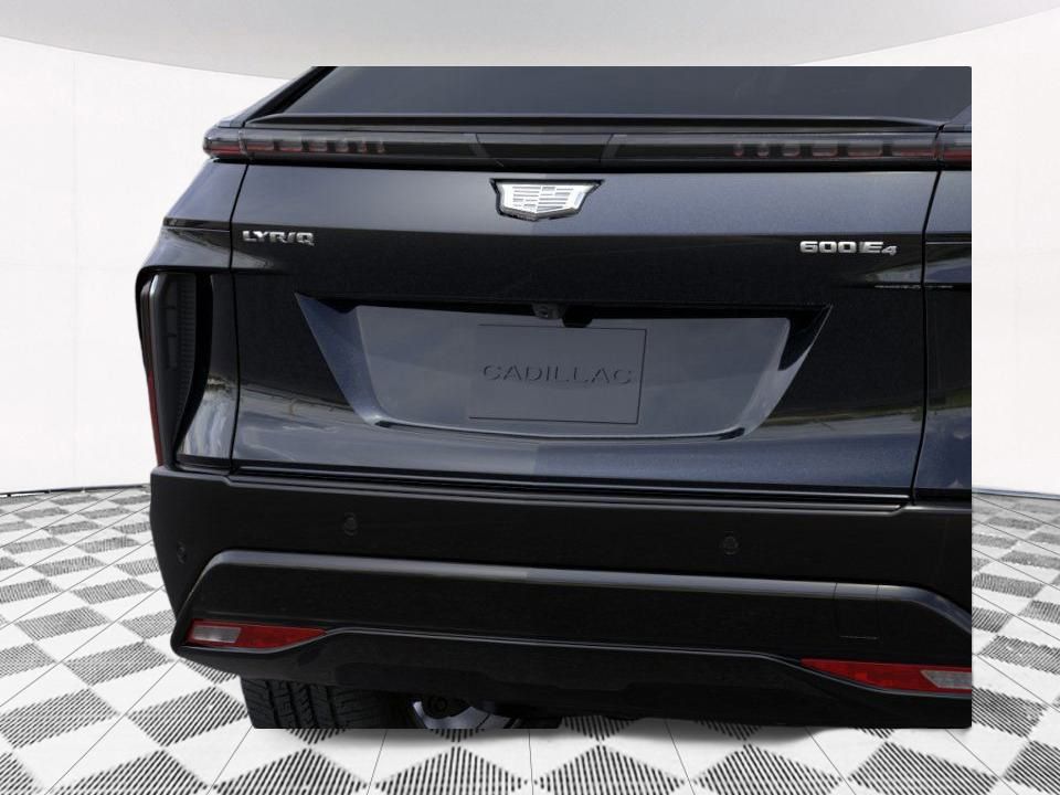 Vehicle image 15 of 26