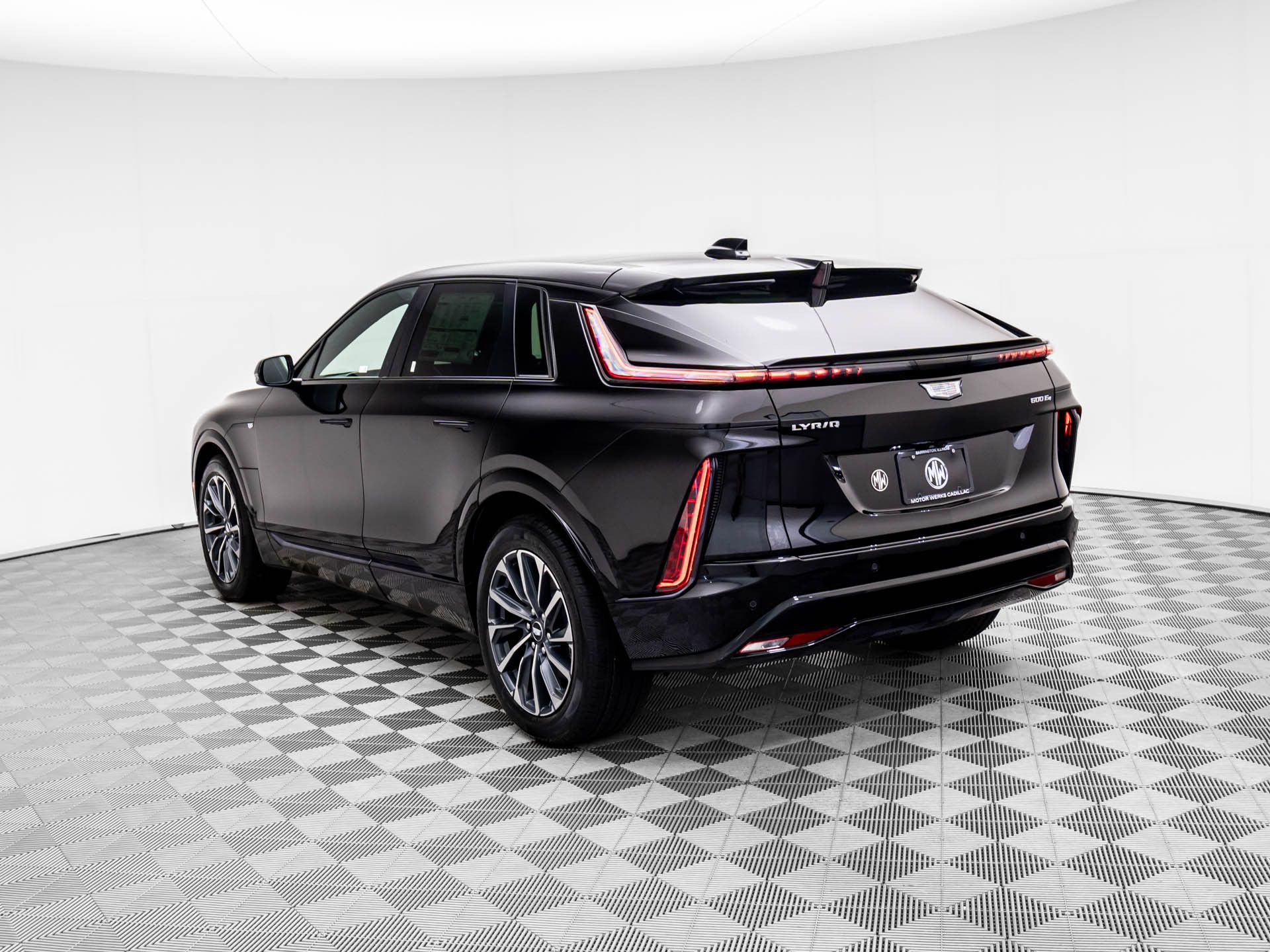 Vehicle image 9 of 39