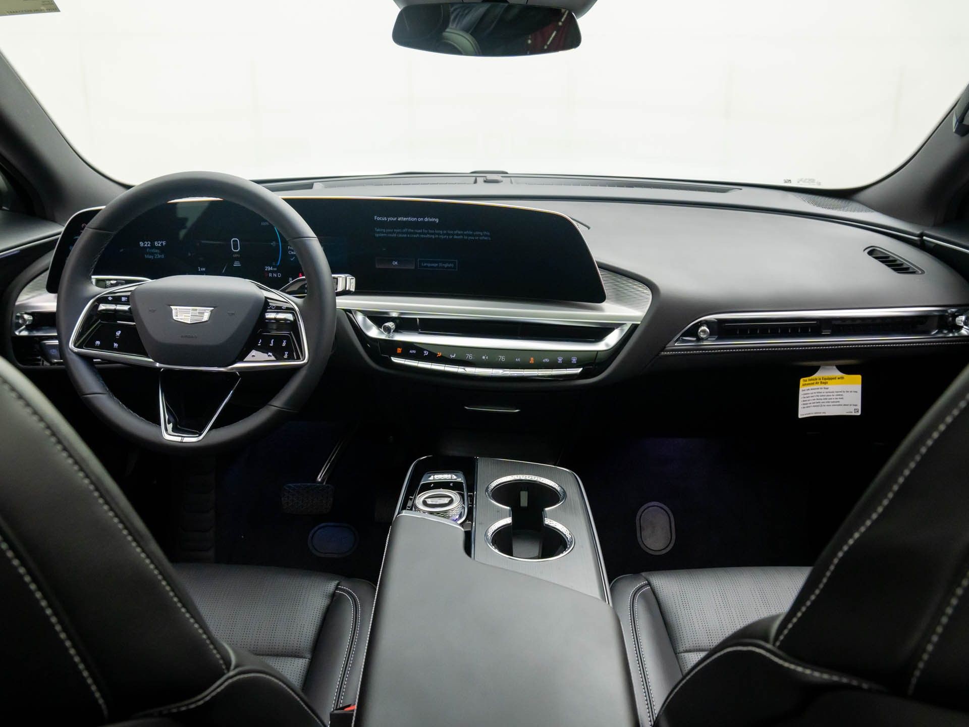 Vehicle image 11 of 42