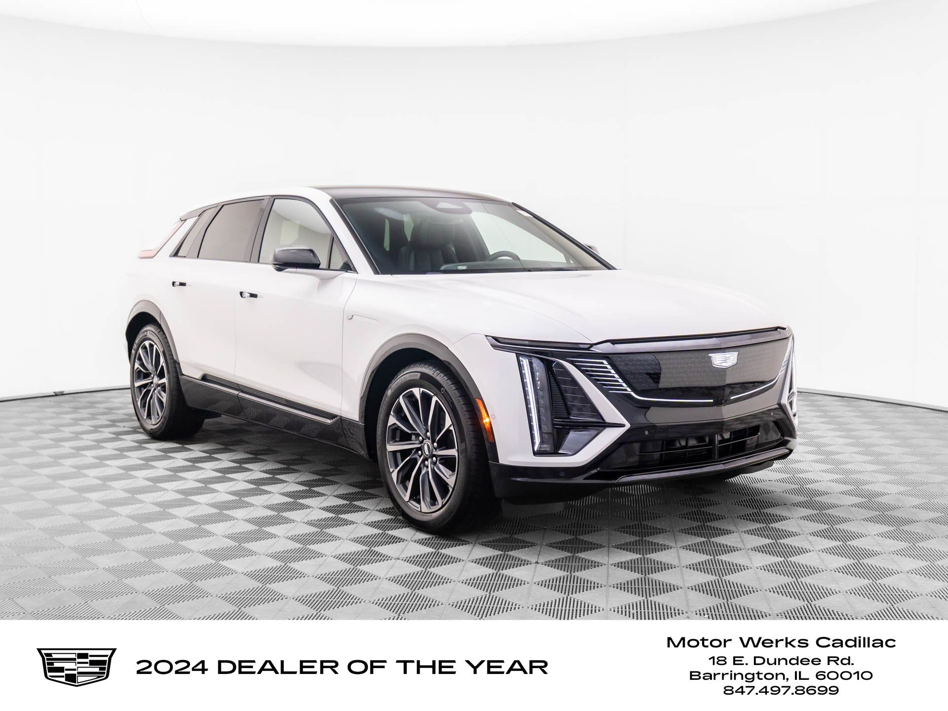 Vehicle image 4 of 42