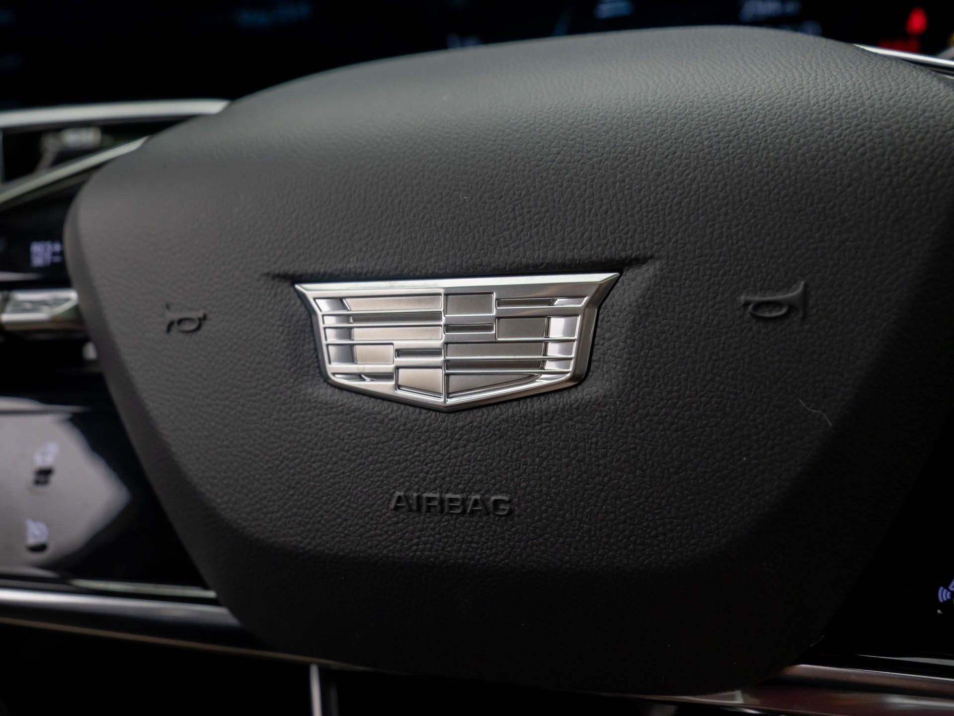 Vehicle image 26 of 42