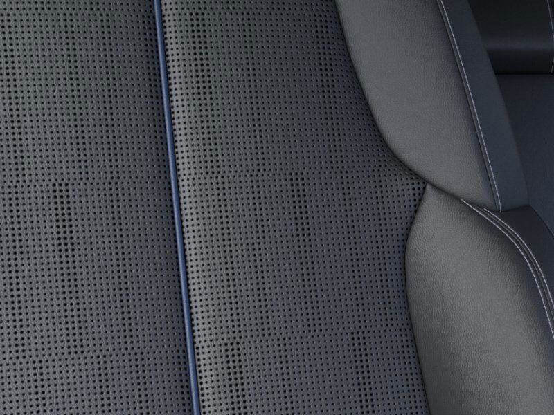 Vehicle image 23 of 26