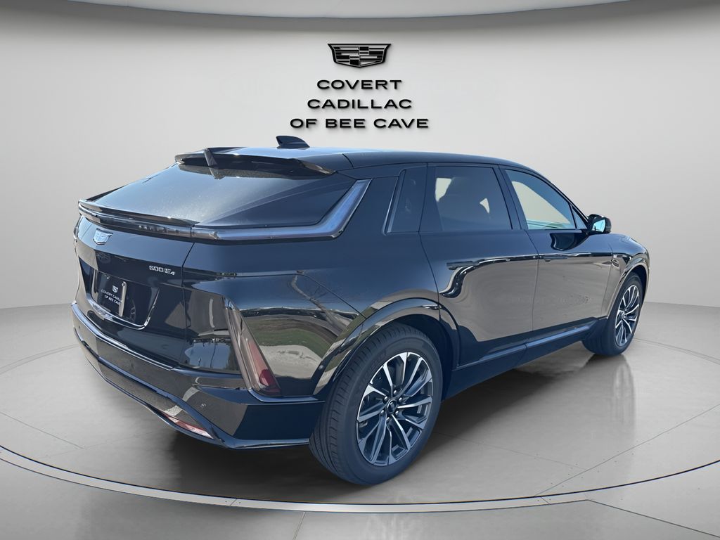 Vehicle image 7 of 39