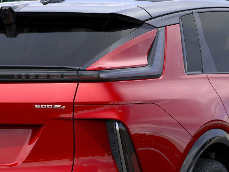 Vehicle image 12 of 26