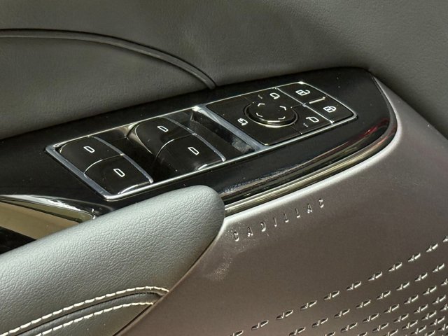 2025 Cadillac LYRIQ Sport Image 35 of 52