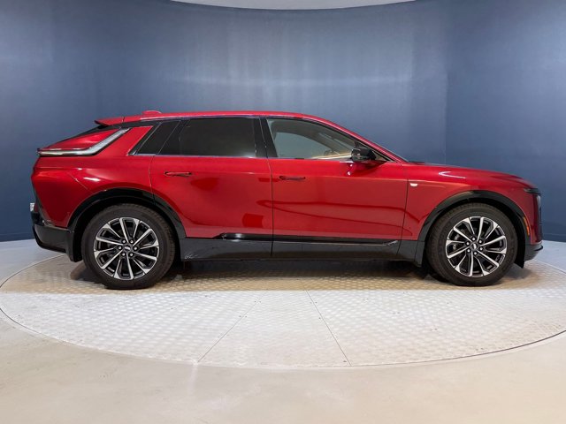 2025 Cadillac LYRIQ Sport Image 4 of 52