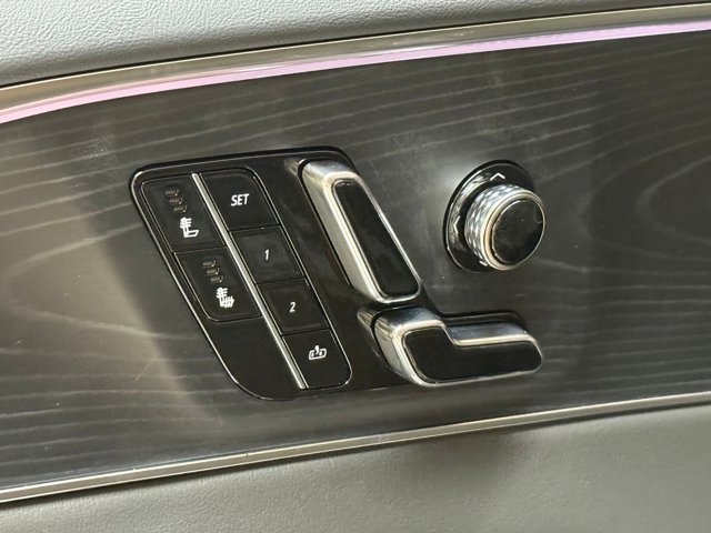 2025 Cadillac LYRIQ Sport Image 46 of 52