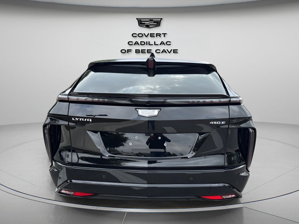 Vehicle image 8 of 39