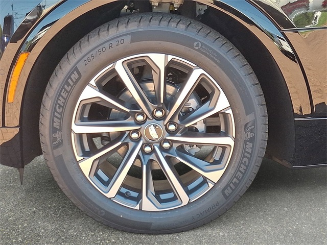 2025 Cadillac LYRIQ Sport Image 8 of 13