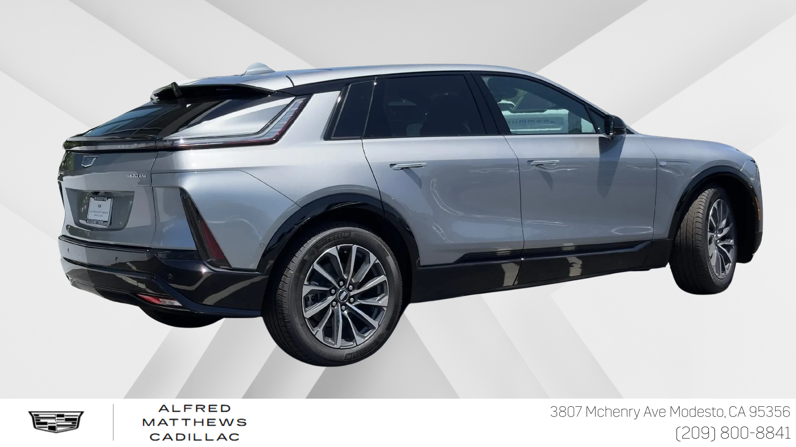 Vehicle image 10 of 39