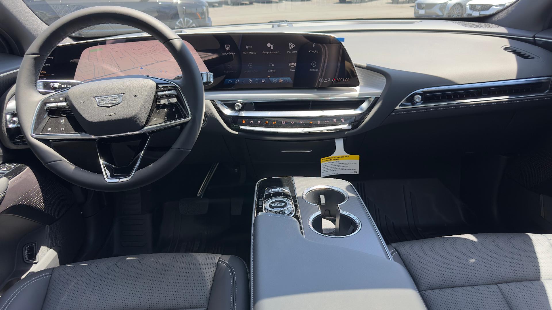 Vehicle image 16 of 39