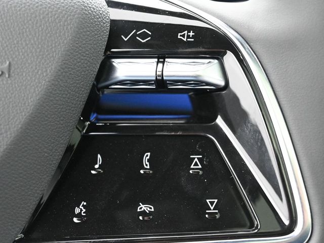 Vehicle image 50 of 67