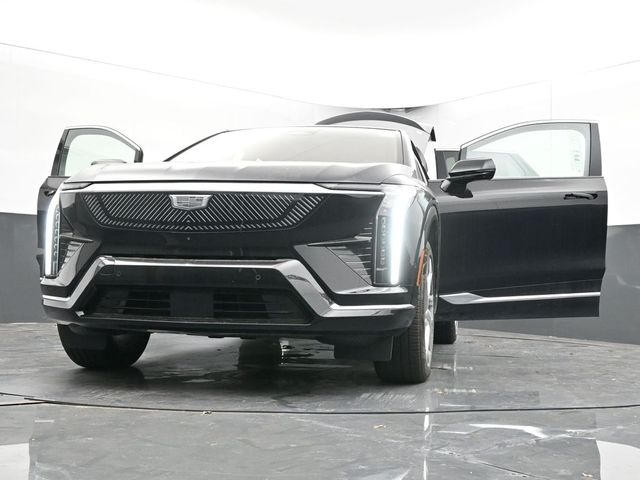 Vehicle image 9 of 67