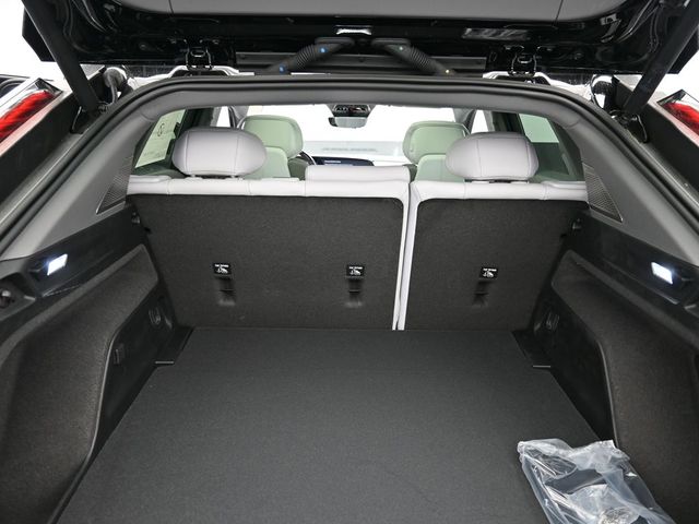 Vehicle image 57 of 67