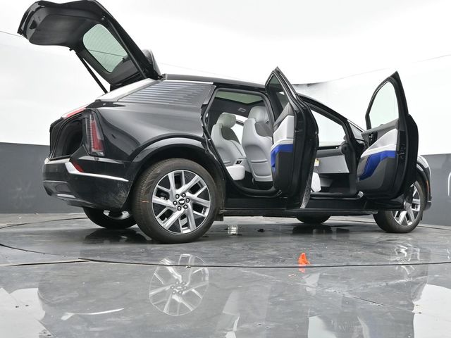 Vehicle image 39 of 67