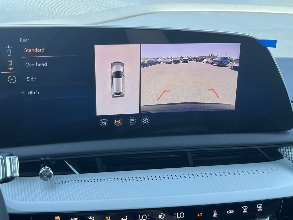 2025 Cadillac OPTIQ Luxury Image 14 of 27