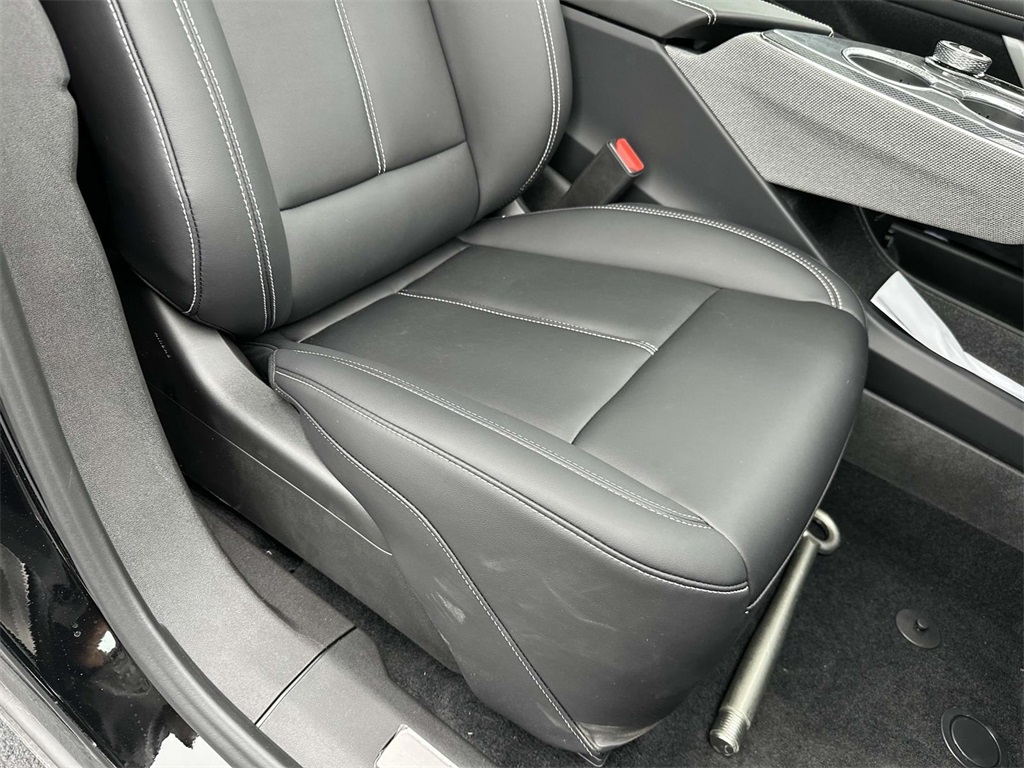 2025 Cadillac OPTIQ Sport Image 9 of 25