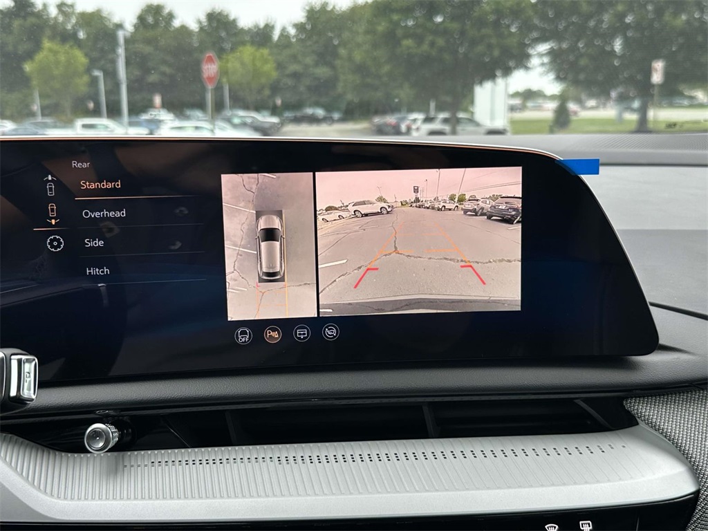 2025 Cadillac OPTIQ Sport Image 19 of 25