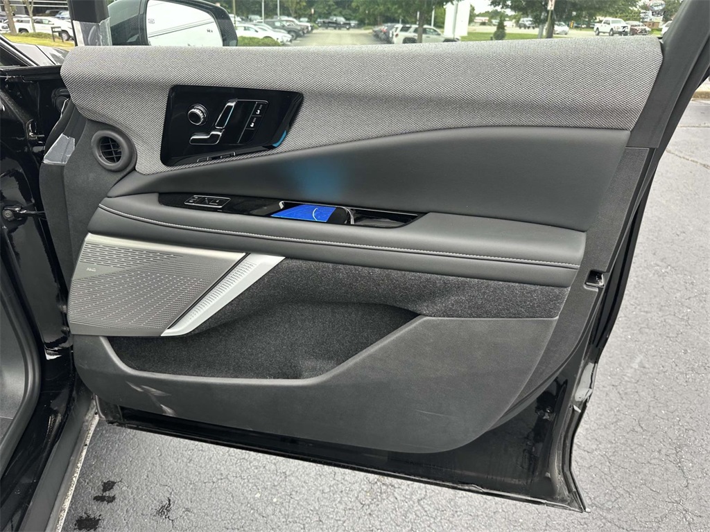 2025 Cadillac OPTIQ Sport Image 20 of 25