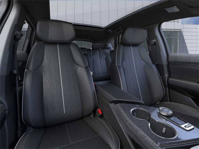 Vehicle image 16 of 24
