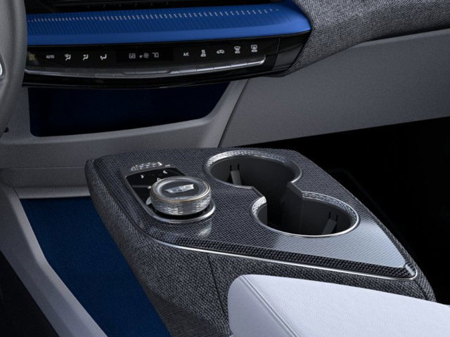 Vehicle image 23 of 24