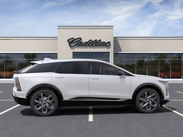 Vehicle image 4 of 24