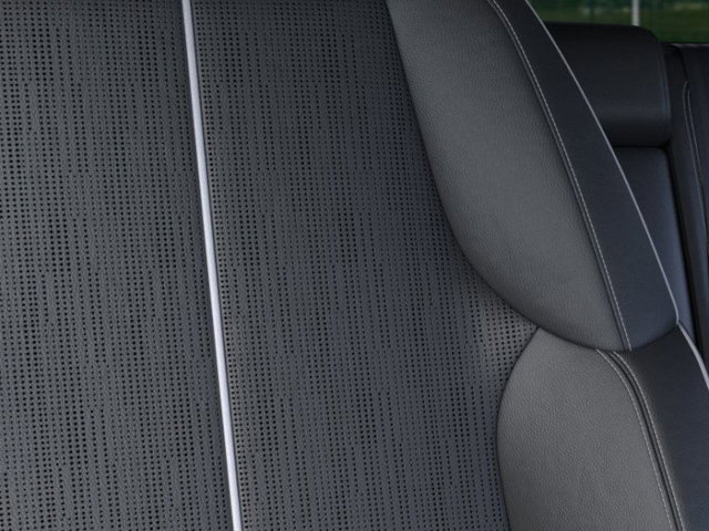 Vehicle image 21 of 24