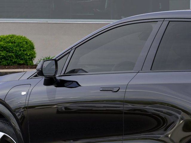 Vehicle image 12 of 24