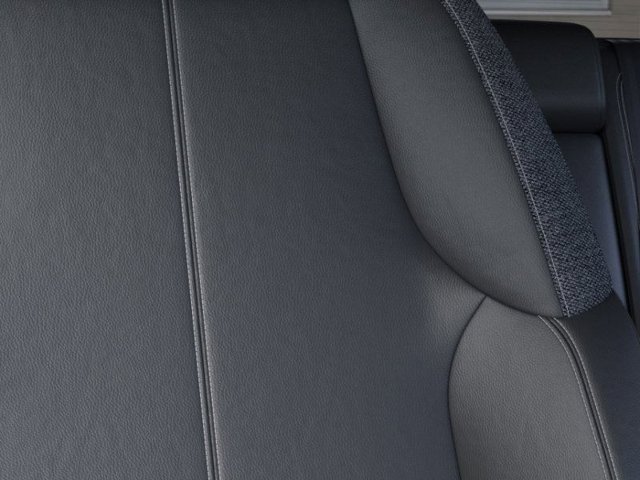 Vehicle image 21 of 24