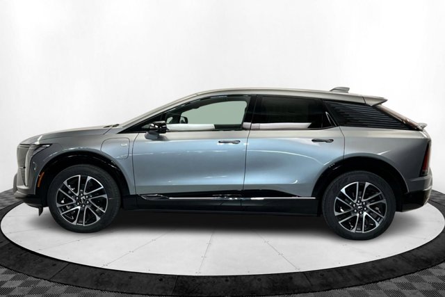 2025 Cadillac OPTIQ Sport Image 8 of 25