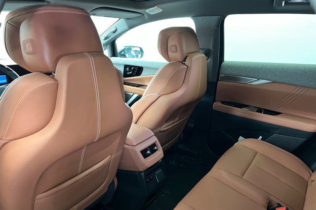 2025 Cadillac OPTIQ Sport Image 11 of 25