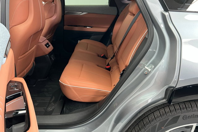 2025 Cadillac OPTIQ Sport Image 12 of 25