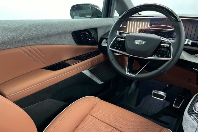 2025 Cadillac OPTIQ Sport Image 18 of 25