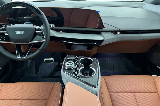 2025 Cadillac OPTIQ Sport Image 19 of 25