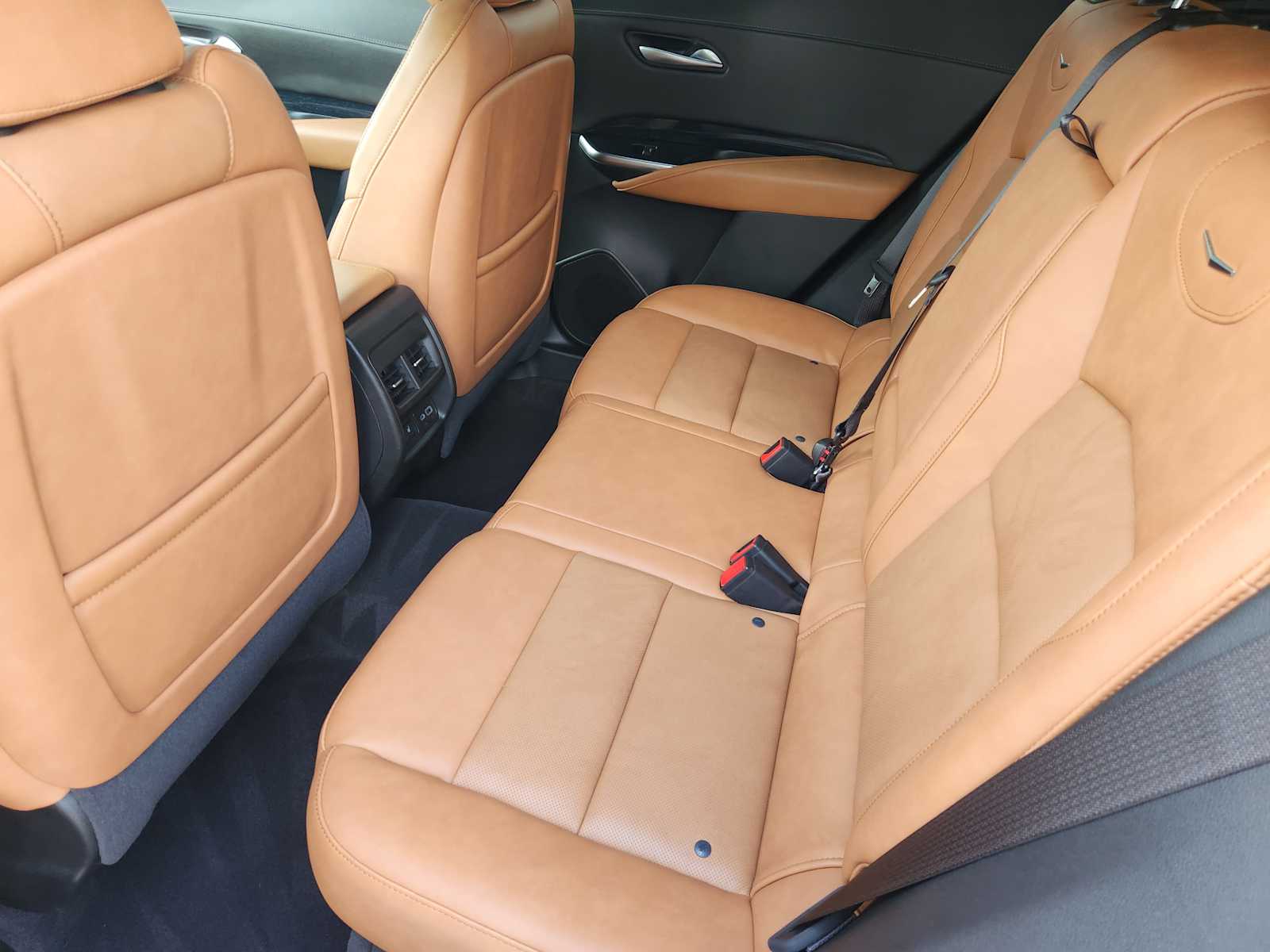 Vehicle image 9 of 23