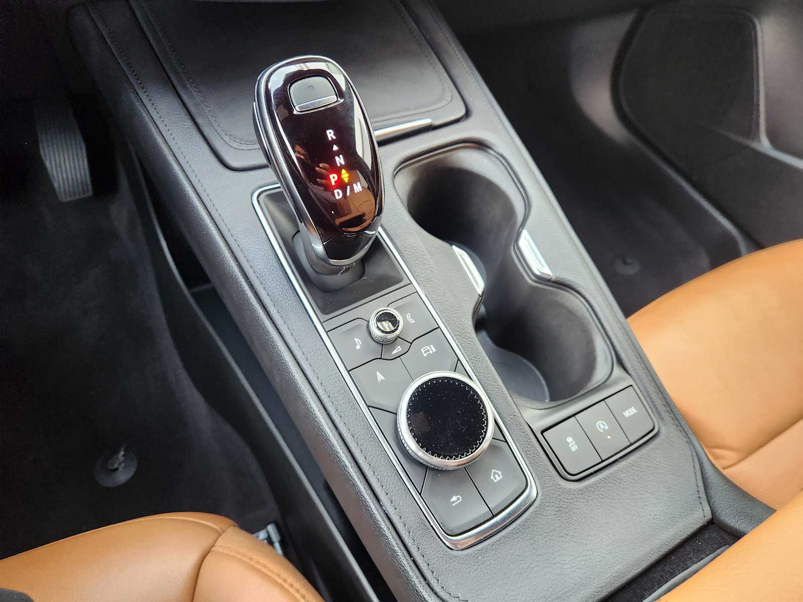 Vehicle image 15 of 23