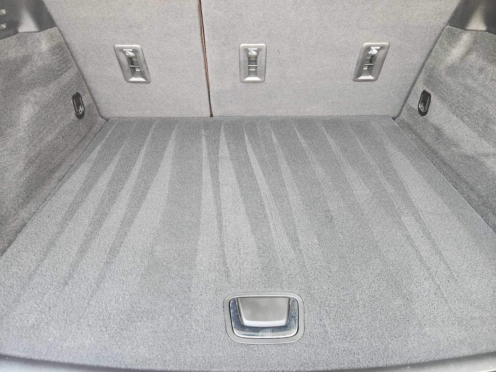 Vehicle image 8 of 23