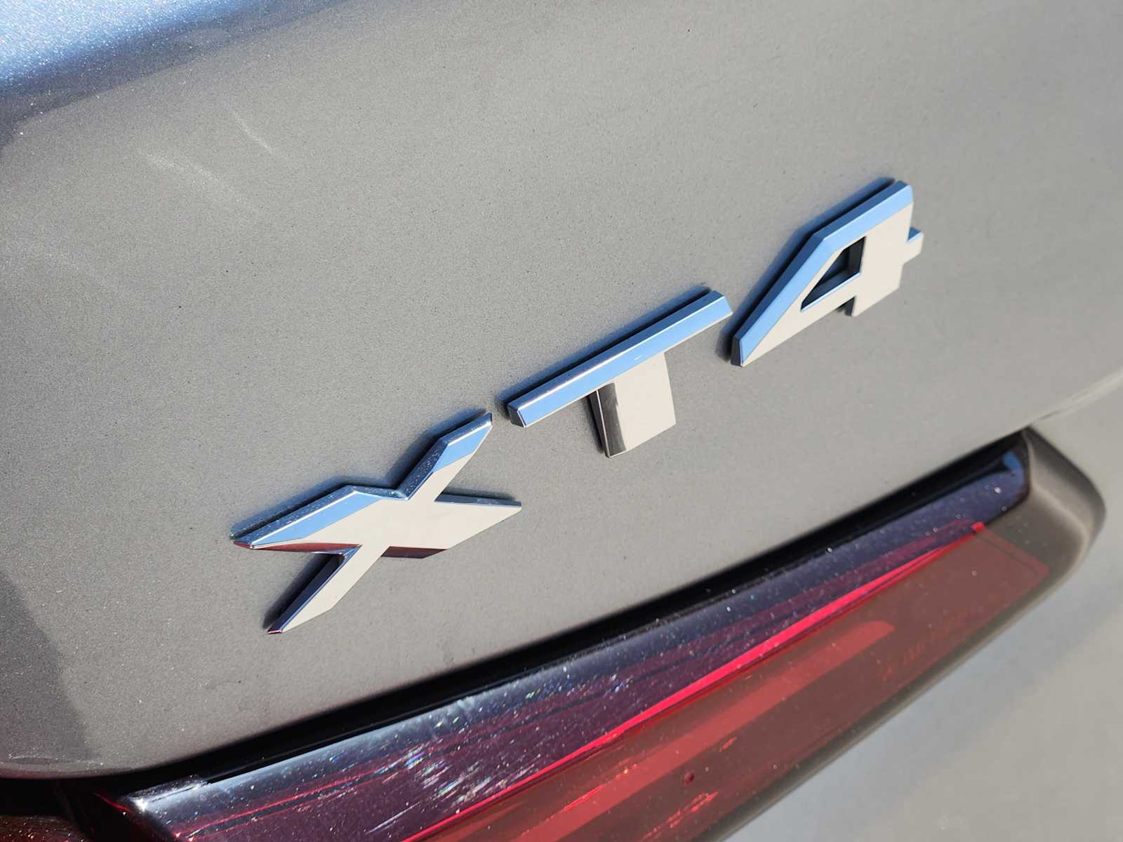 Vehicle image 20 of 23