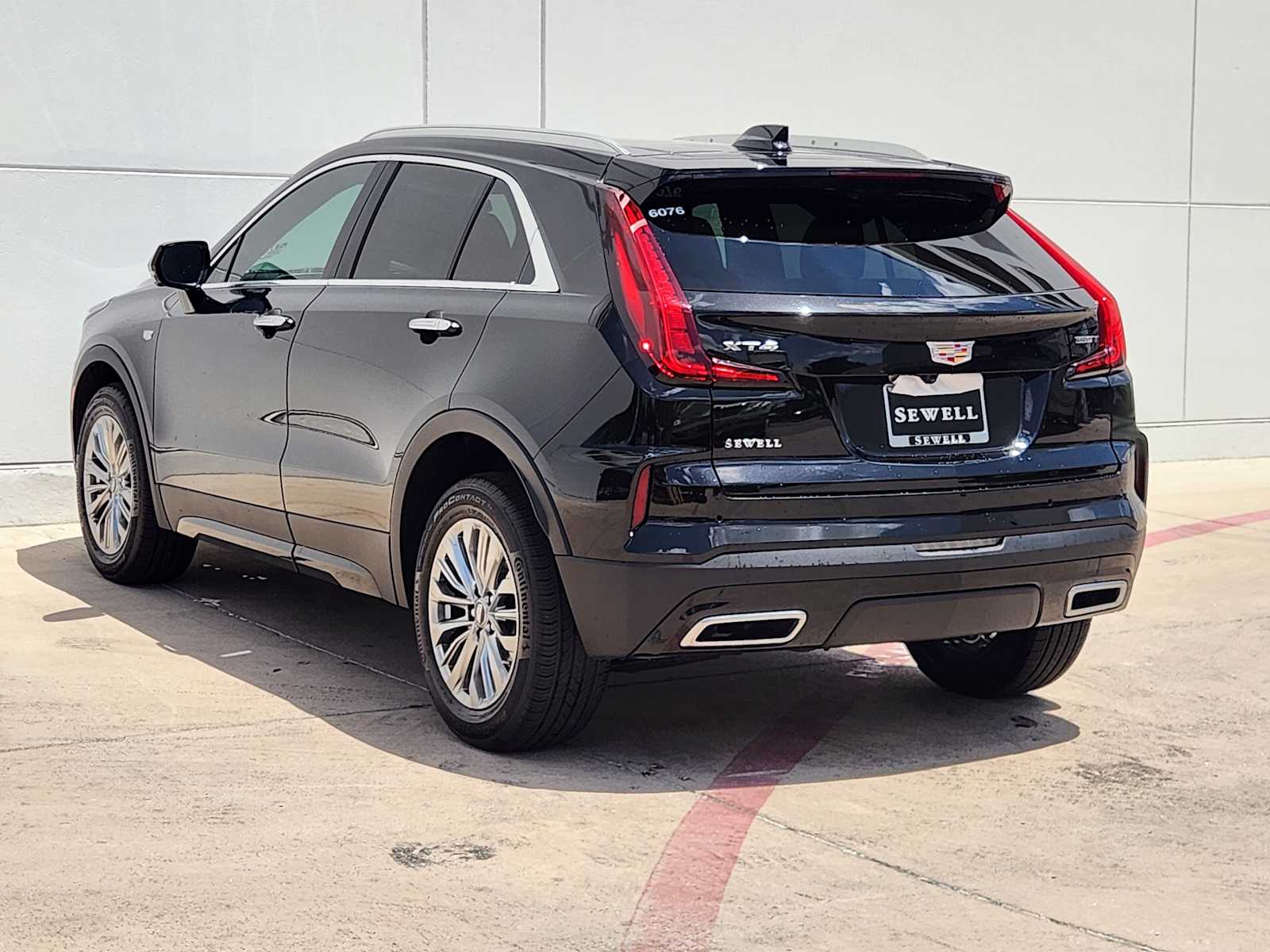 Vehicle image 4 of 22